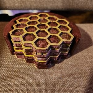 Bee coaster set